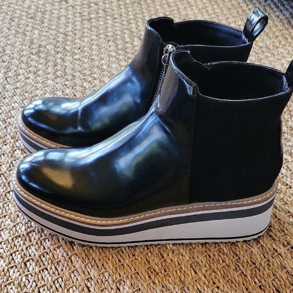 Zara Herman Munster Black Patent Leather Platform Ankle Boots Size 6.5.